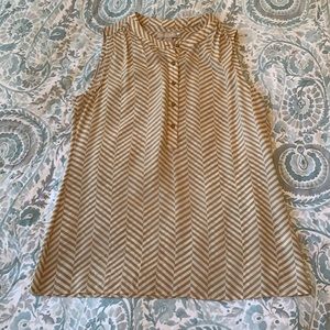 XS Banana Republic Sleeveless Tan and White Patterned Top